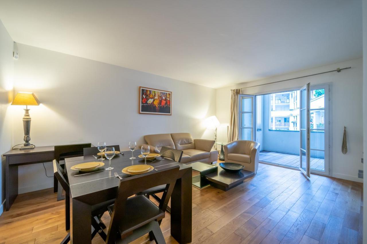 Апартаменти Havre De Paix - Appt Avec Terrasse Курбевуа Екстер'єр фото
